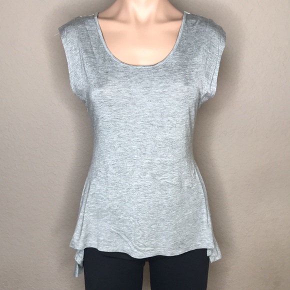 Finn & Clover Women’s Scoop Neck Top Lace Back Longer Length In Back Cap Sleeve - Picture 7 of 7